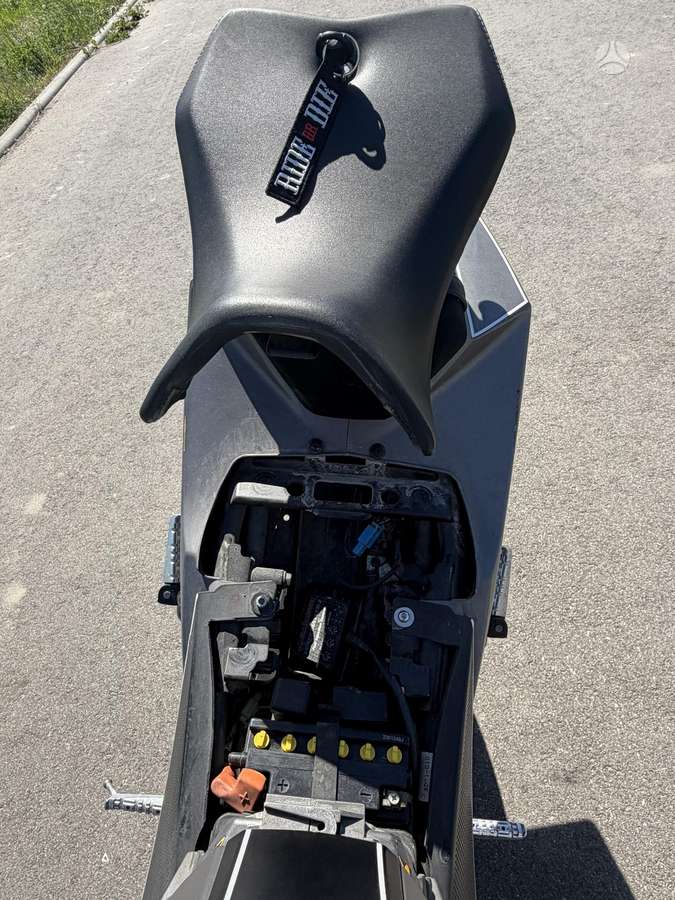 Yamaha YZF 125cc, superbikes