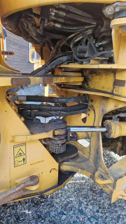 Volvo L180 F, frontal loader