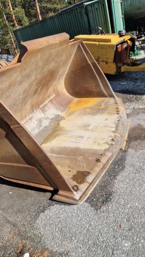 Volvo L180 F, frontal loader