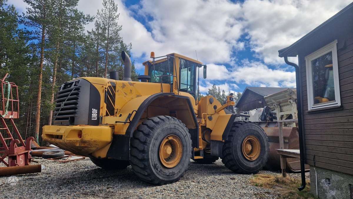 Volvo L180 F, frontal loader