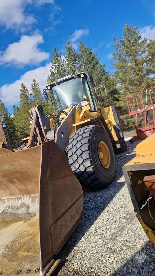 Volvo L180 F, frontal loader