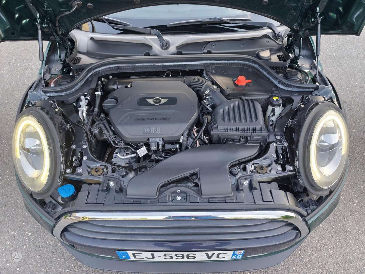 Mini Cooper, 1.5 l., hatchback