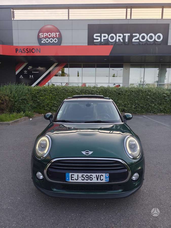 Mini Cooper, 1.5 l., hatchback