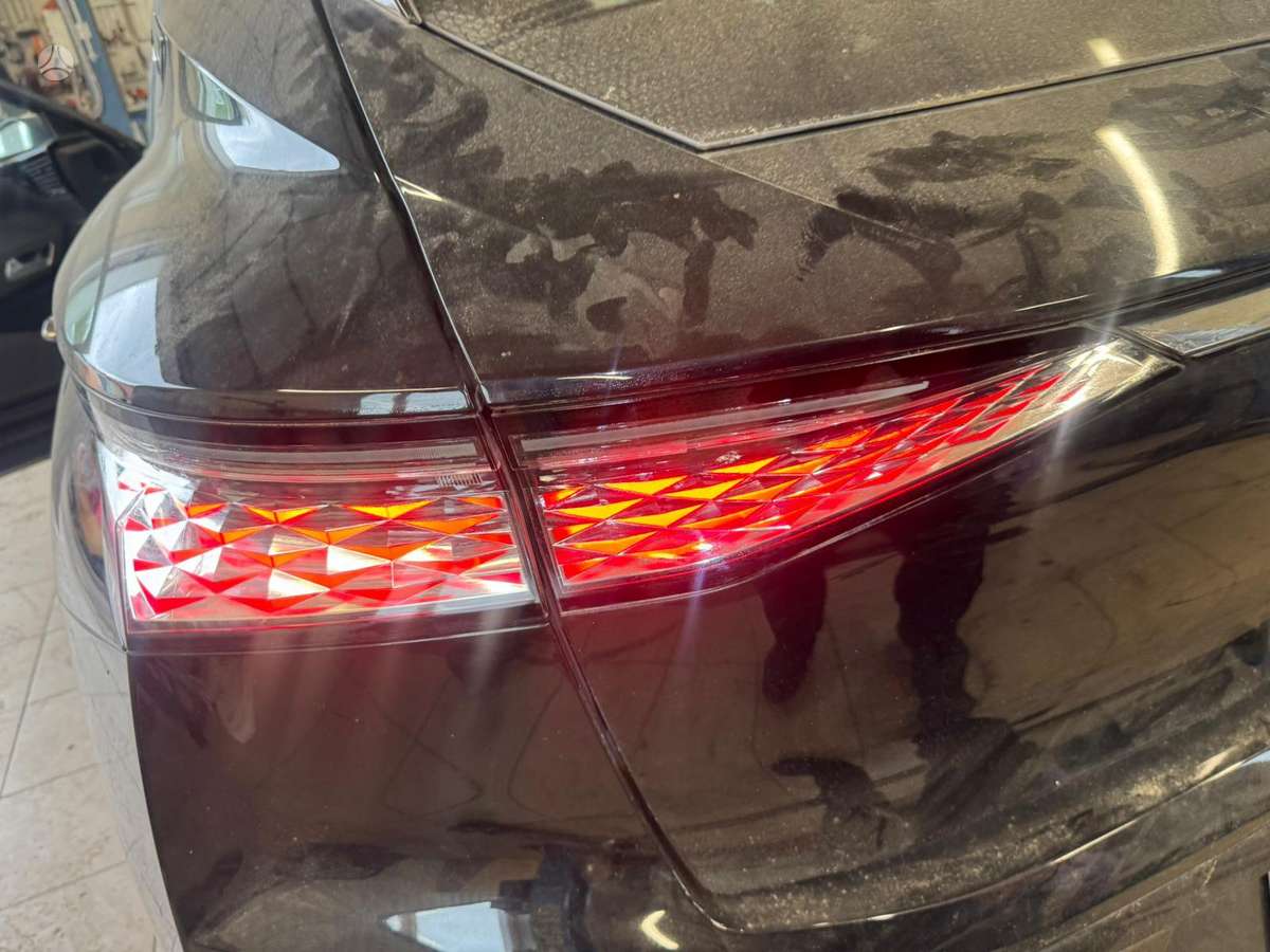 DS Automobiles DS4 dalimis