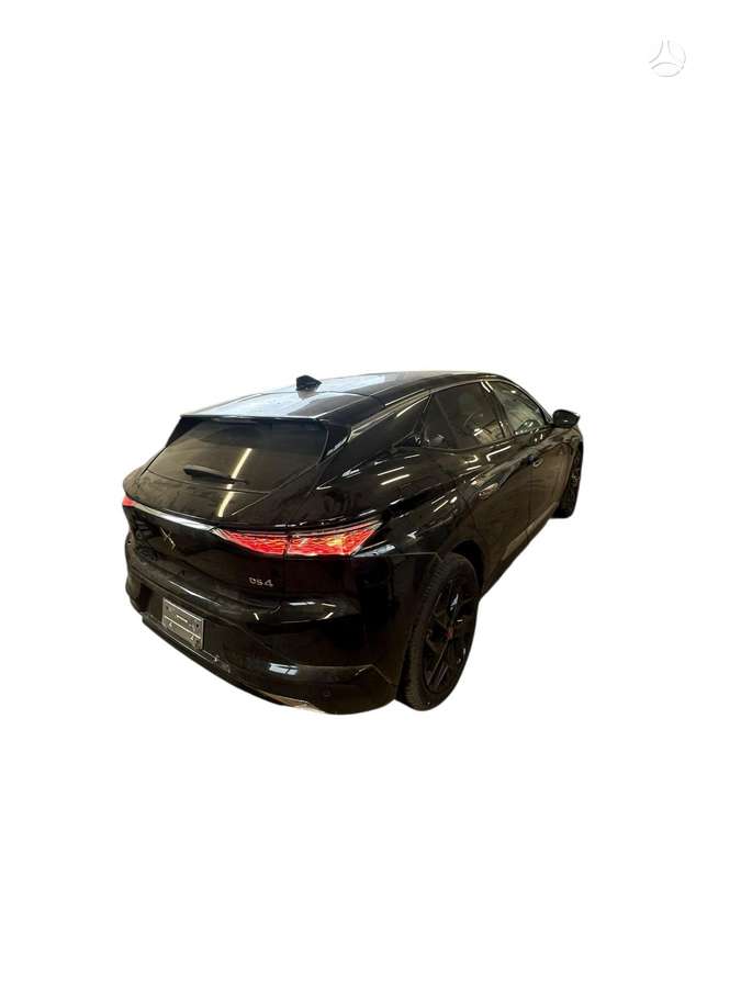 DS Automobiles DS4 по частям