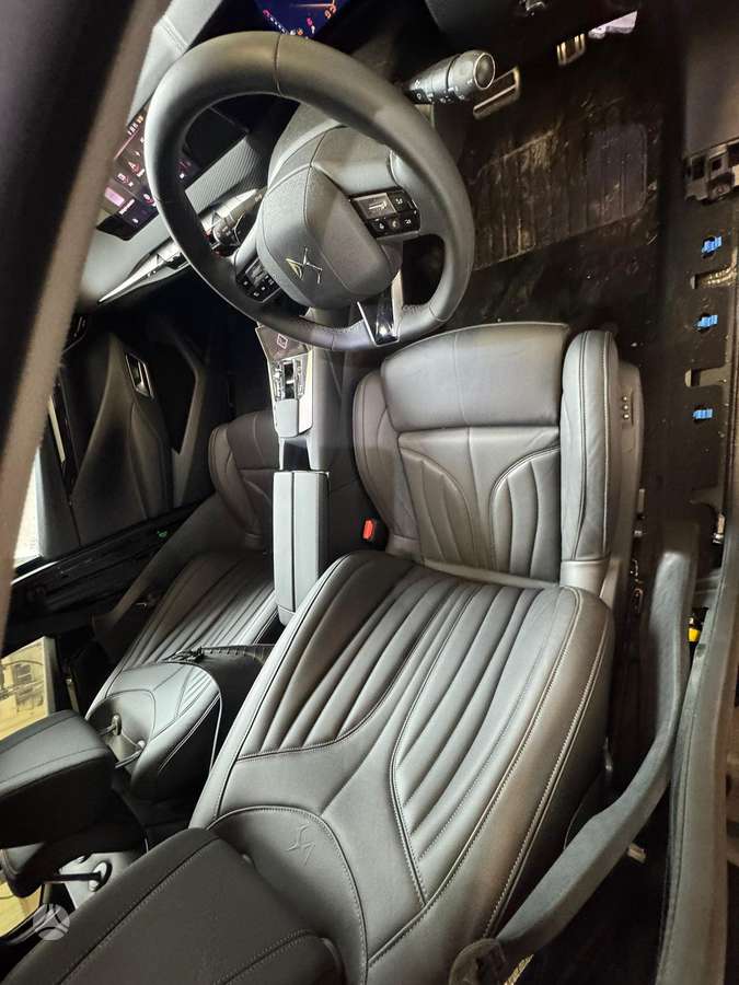 DS Automobiles DS4 dalimis