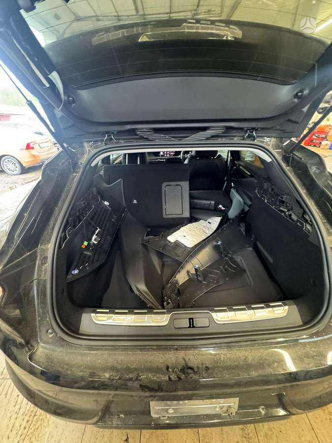 DS Automobiles DS4 dalimis