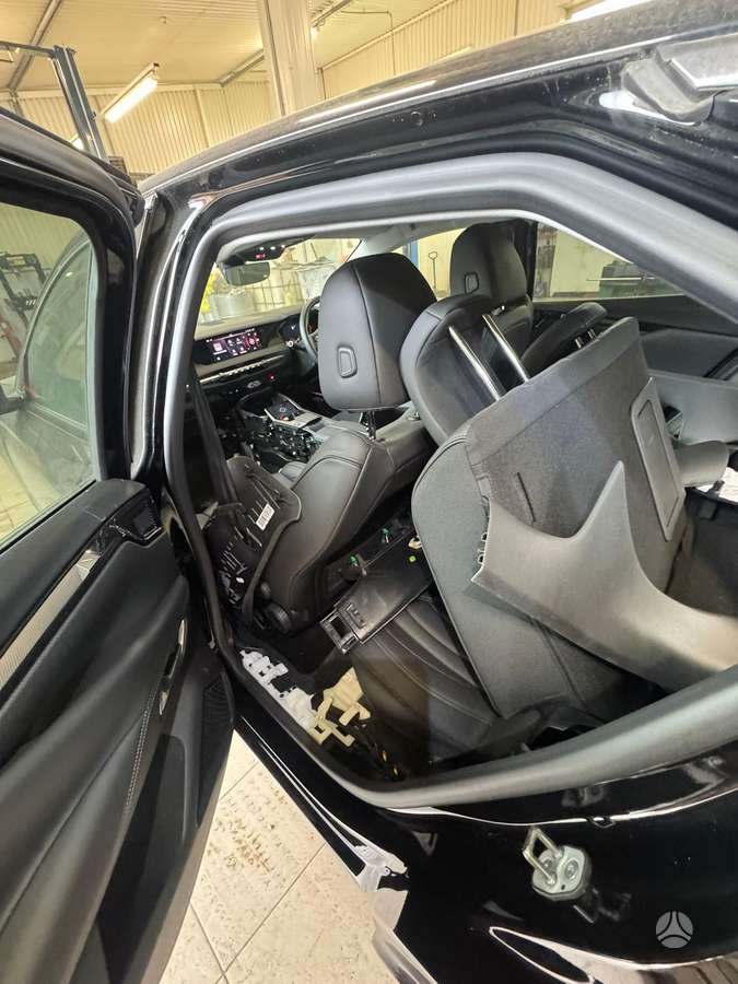 DS Automobiles DS4 dalimis