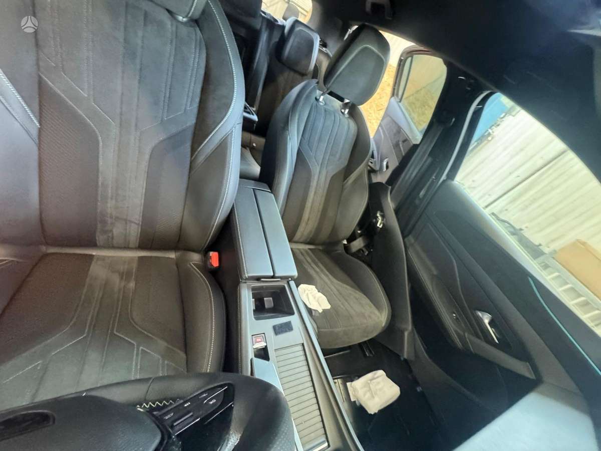 Peugeot 308 for parts. 5000km