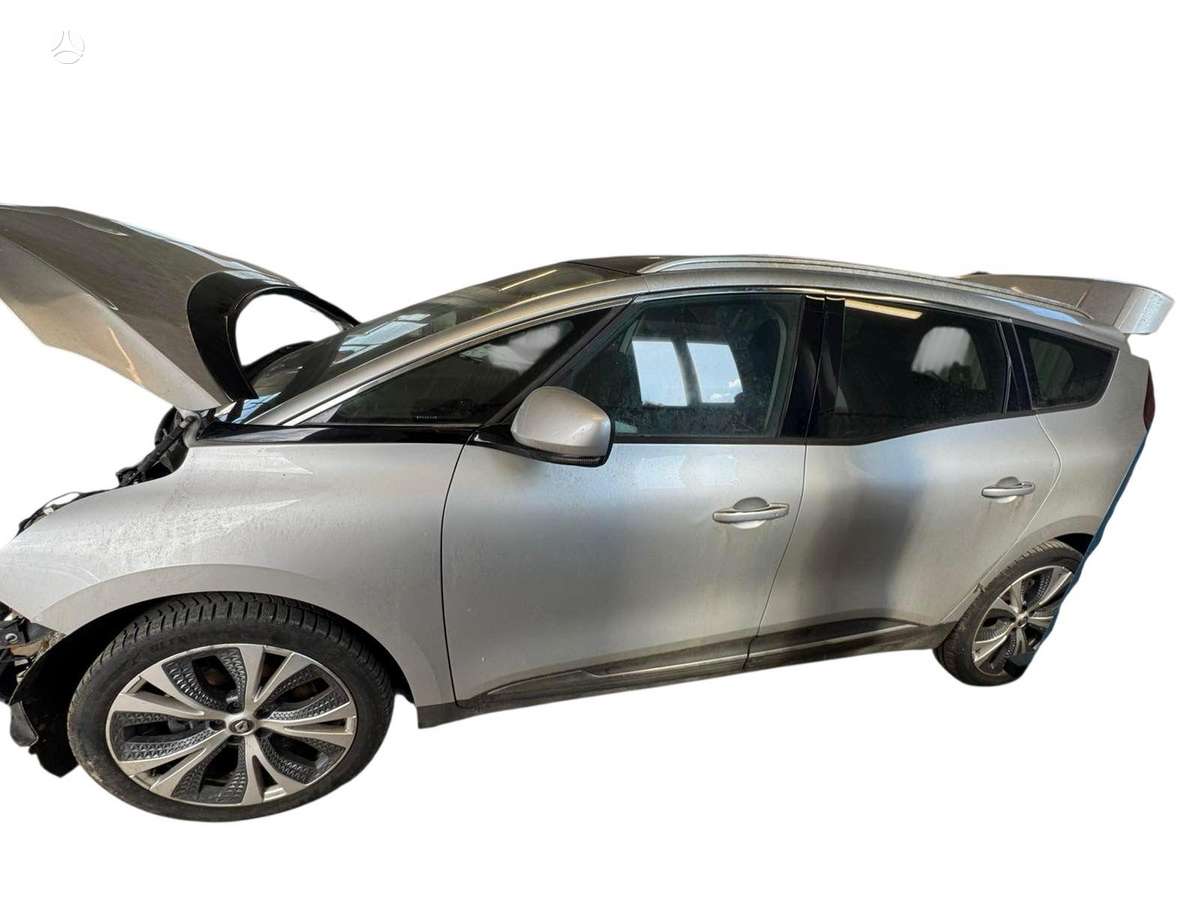 Renault Grand Scenic по частям