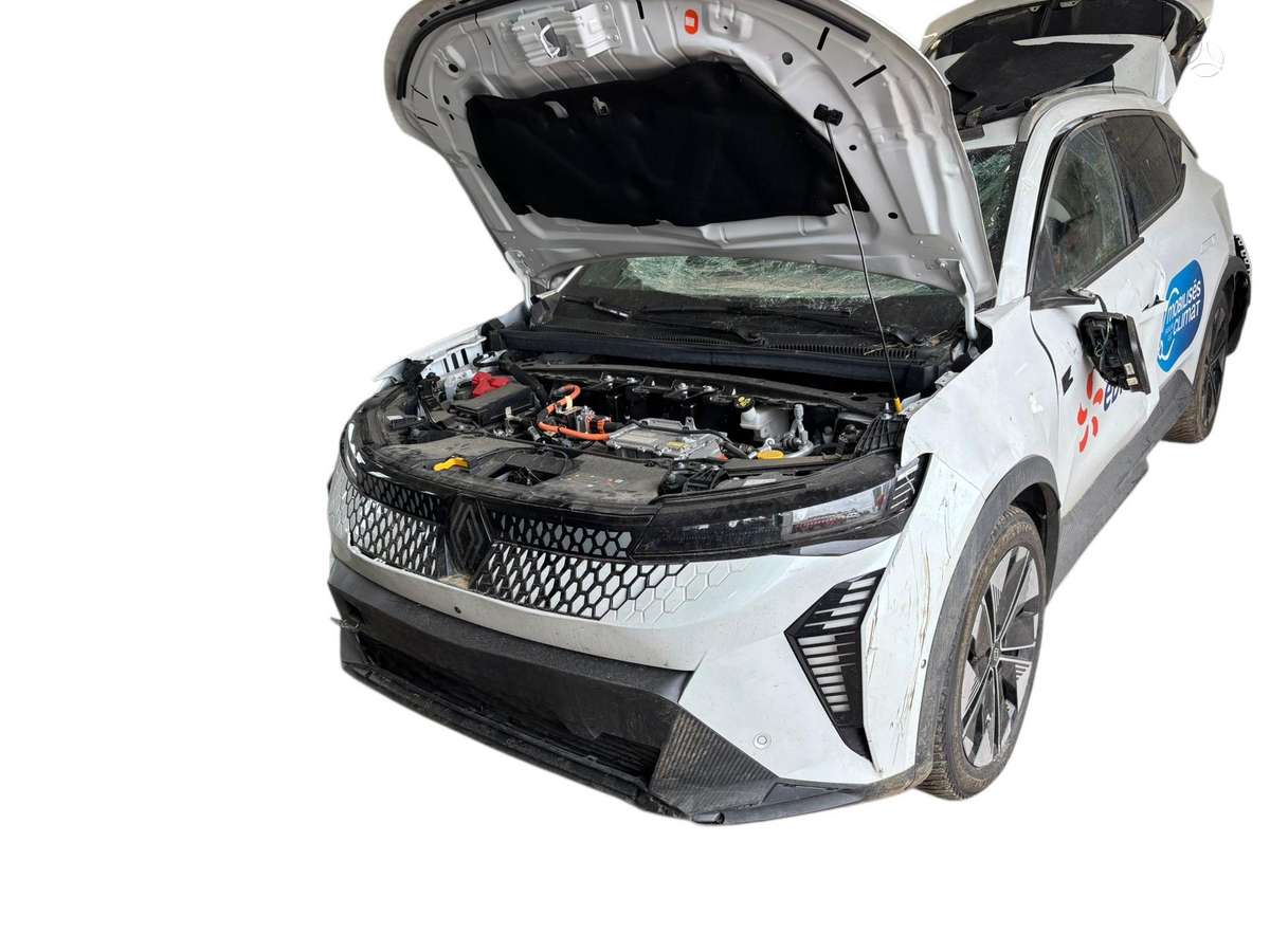 Renault Scenic E-Tech по частям