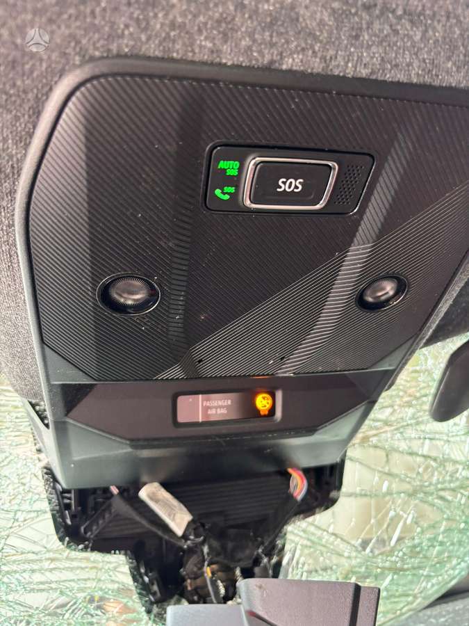 Renault Scenic E-Tech for parts