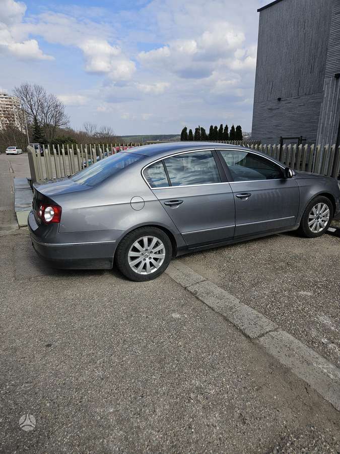 Volkswagen Passat - 6