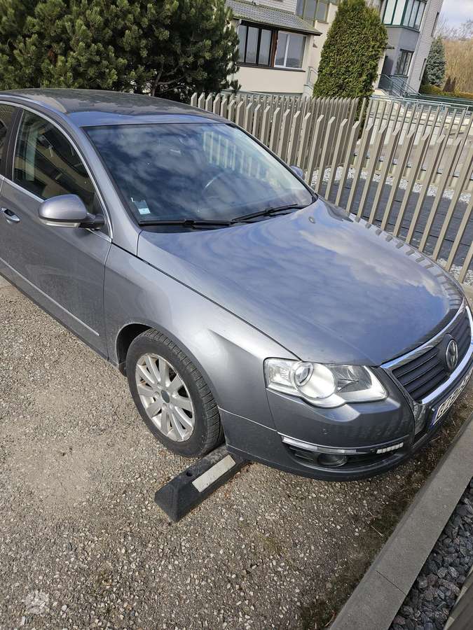 Volkswagen Passat - 8