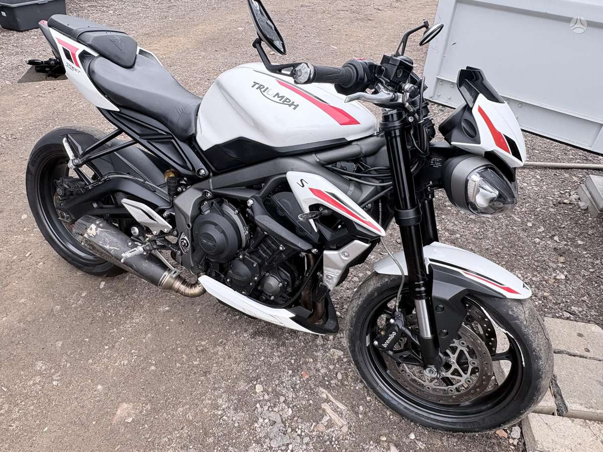 Triumph Street Triple, street / classic