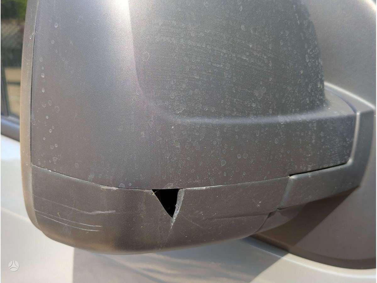 Opel Vivaro engine