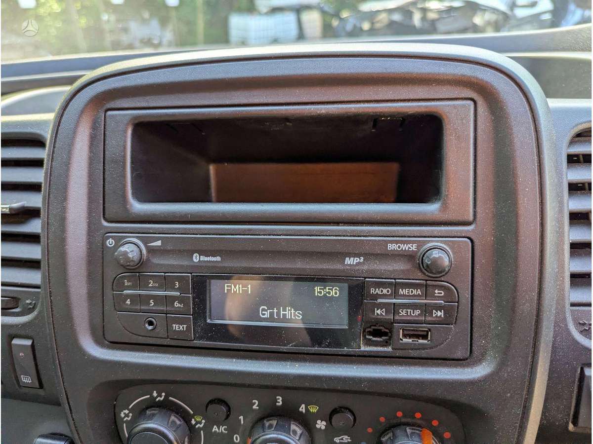 Opel Vivaro двигатель