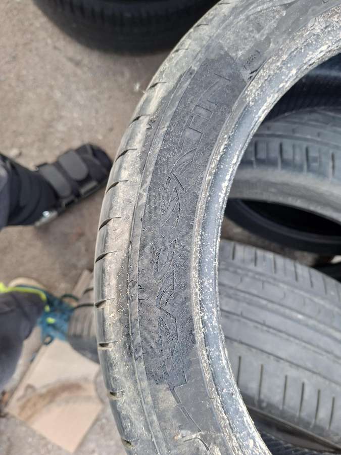 Vredestein, vasarinės 215/45 R17