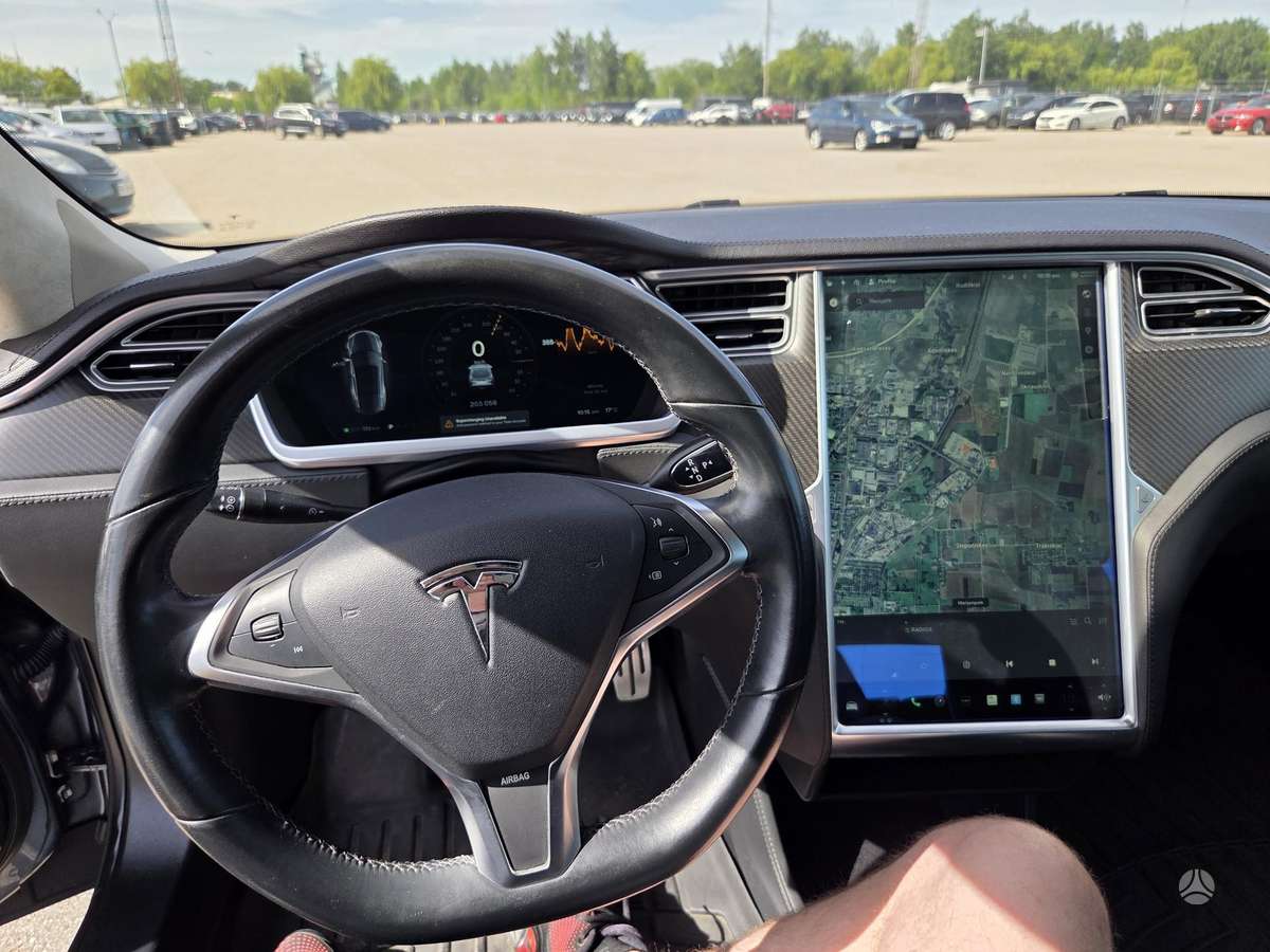 Tesla Model S, 85 кВт·ч, Седан