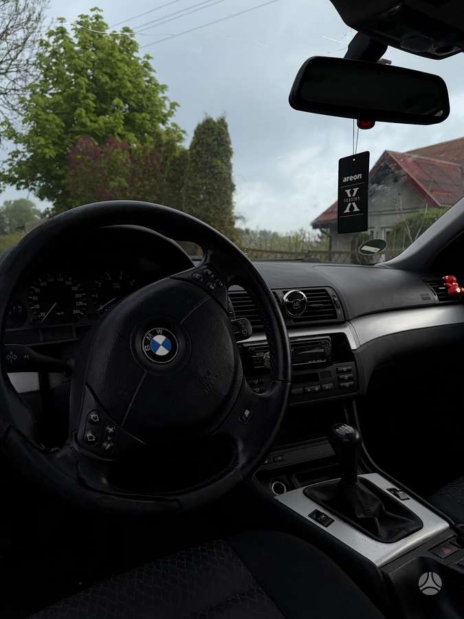 BMW 316, hatchback