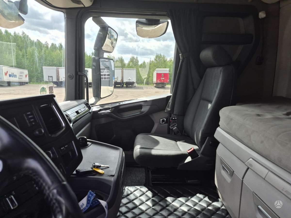 Scania R450 retarderis + kompresorius, double sleeper