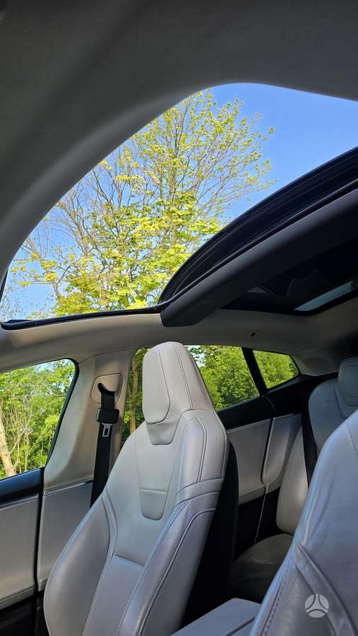 Tesla Model S, 85 kWh, hečbekas