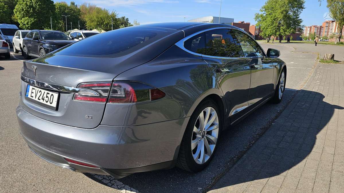Tesla Model S, 85 kWh, hatchback