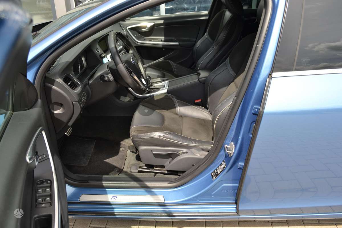 Volvo V60, 2.0 l., universalas
