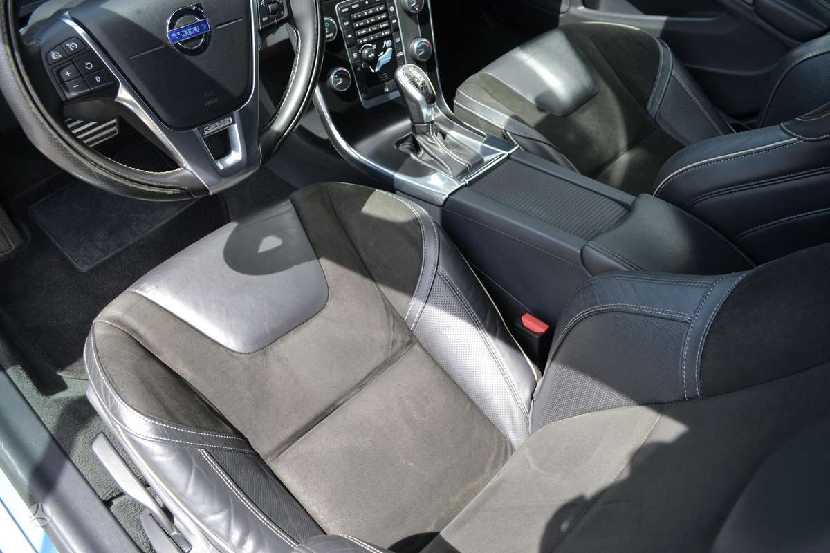 Volvo V60, 2.0 l., universalas