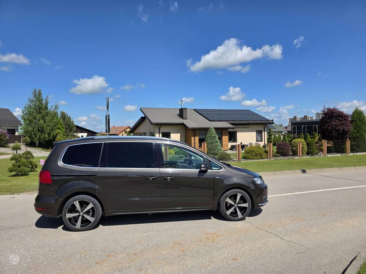 Volkswagen Sharan, 2.0 l., Минивэн