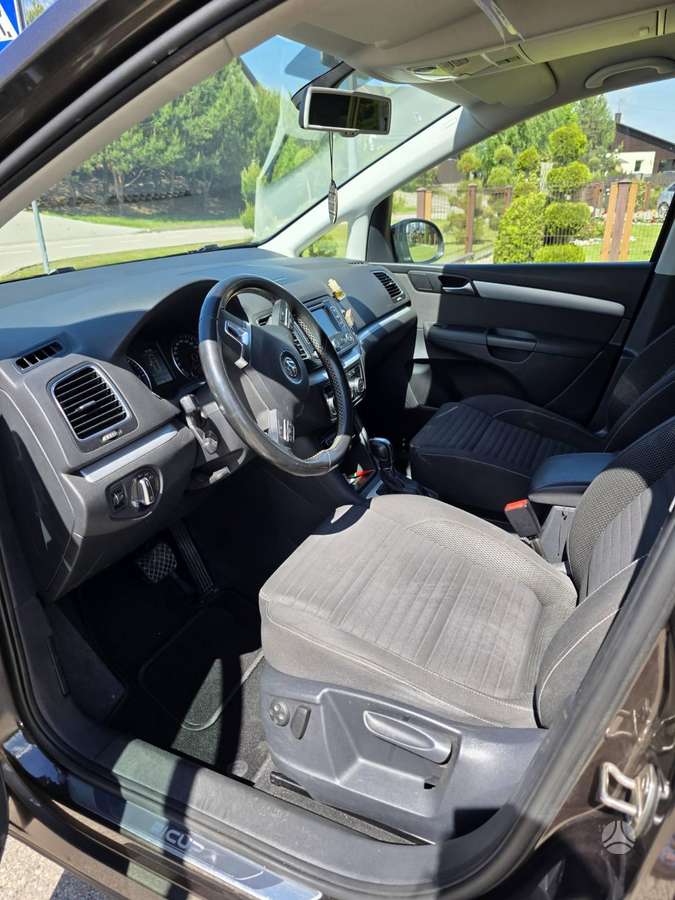 Volkswagen Sharan, 2.0 l., Минивэн