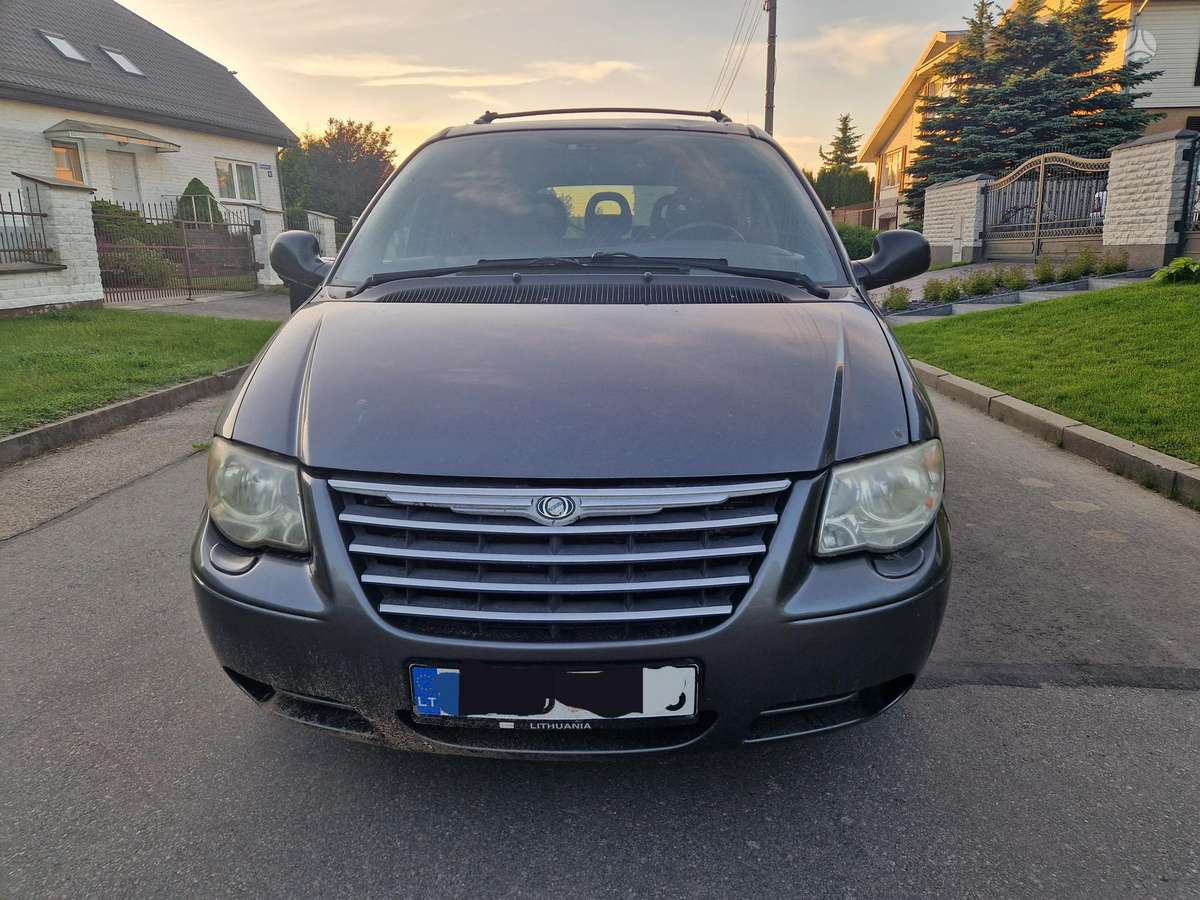Chrysler Voyager, 2.8 l., Минивэн