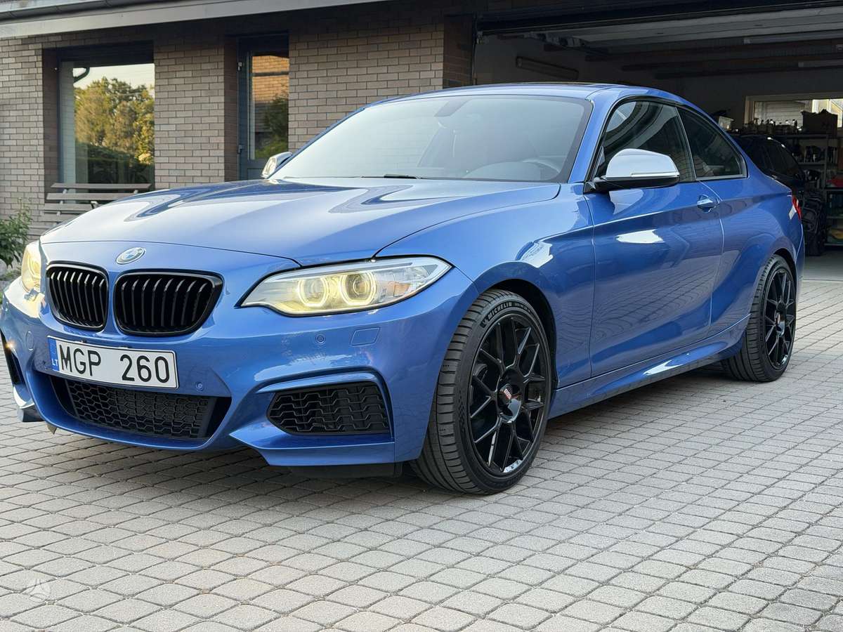 BMW M240, 3.0 l., coupe