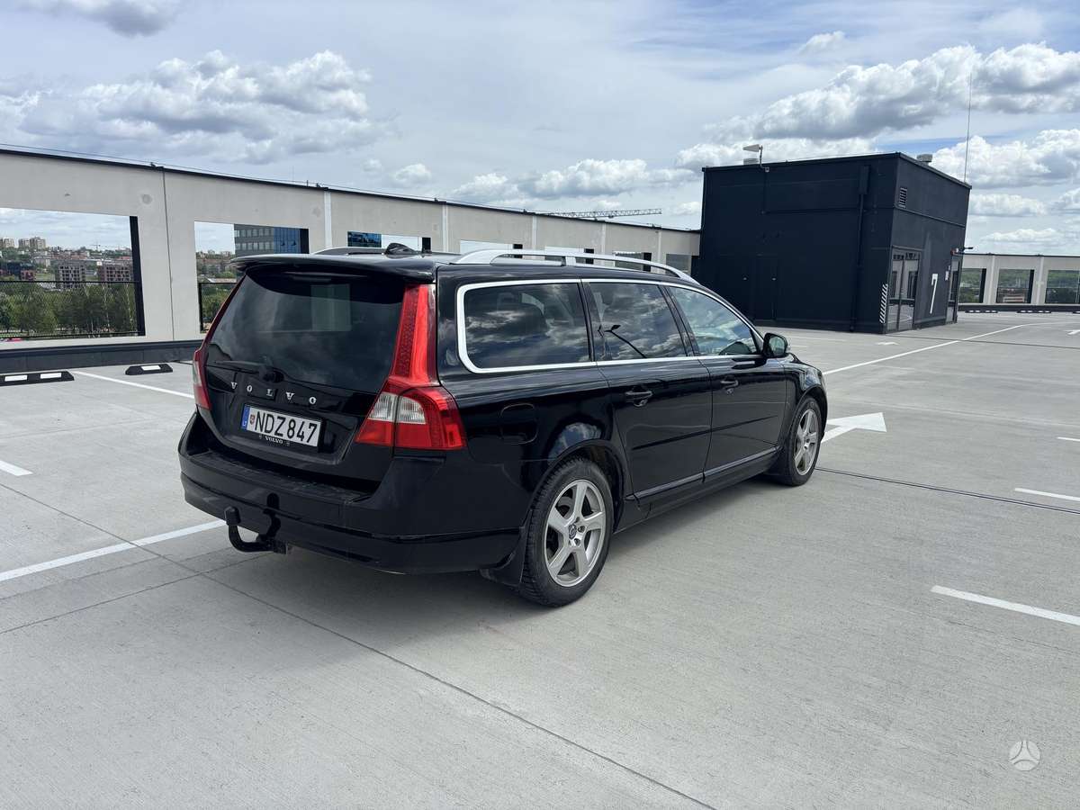 Volvo V70, 2.0 l., Универсал