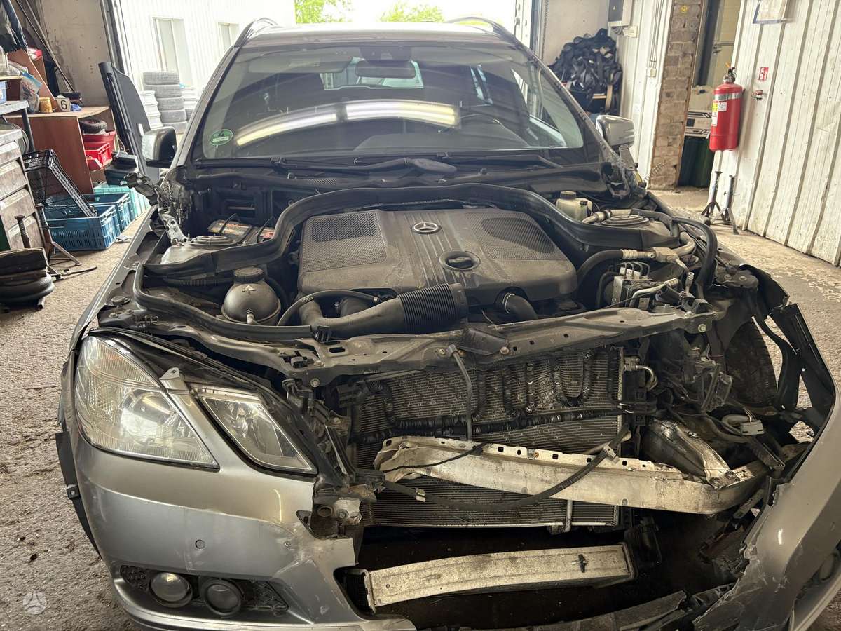 Mercedes-Benz E250 37068366700