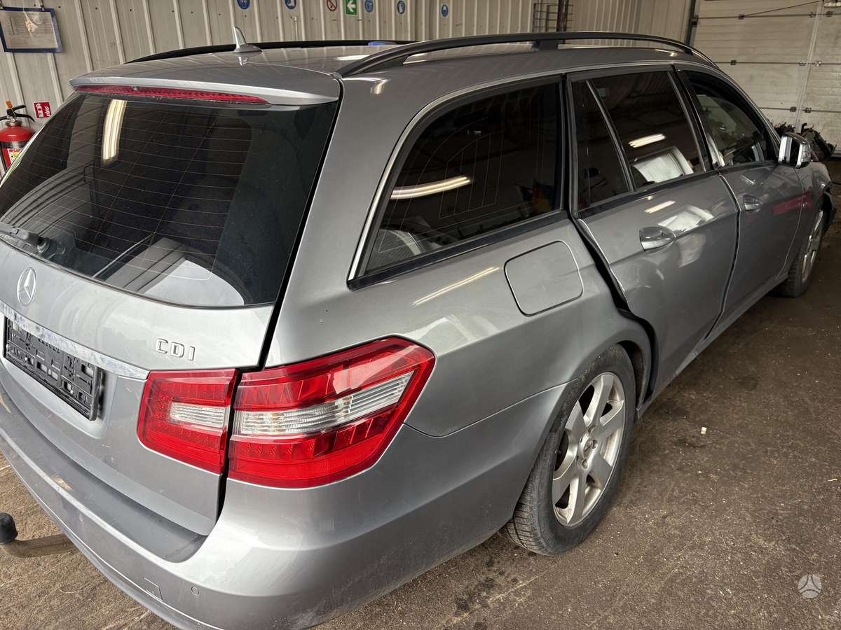 Mercedes-Benz E250 37068366700