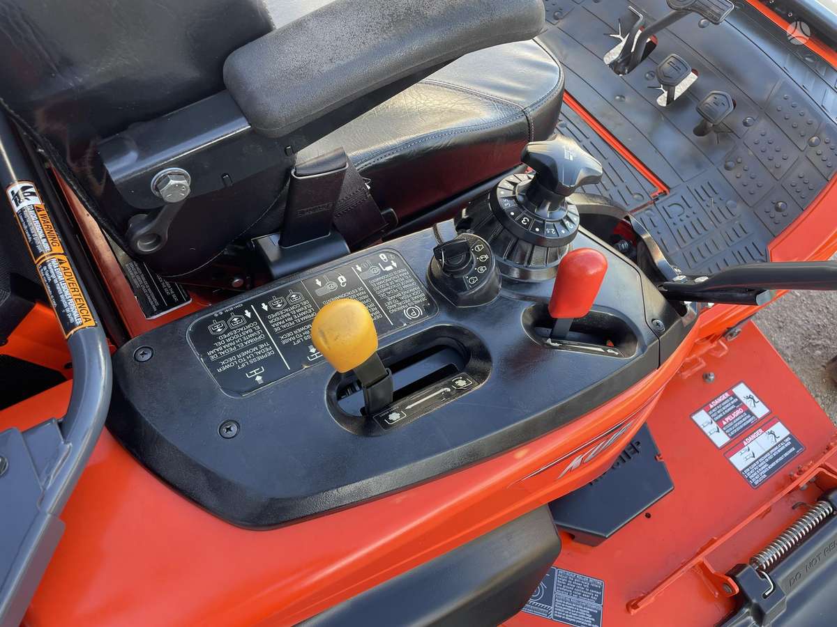 Kubota ZD1511, sodo traktoriai