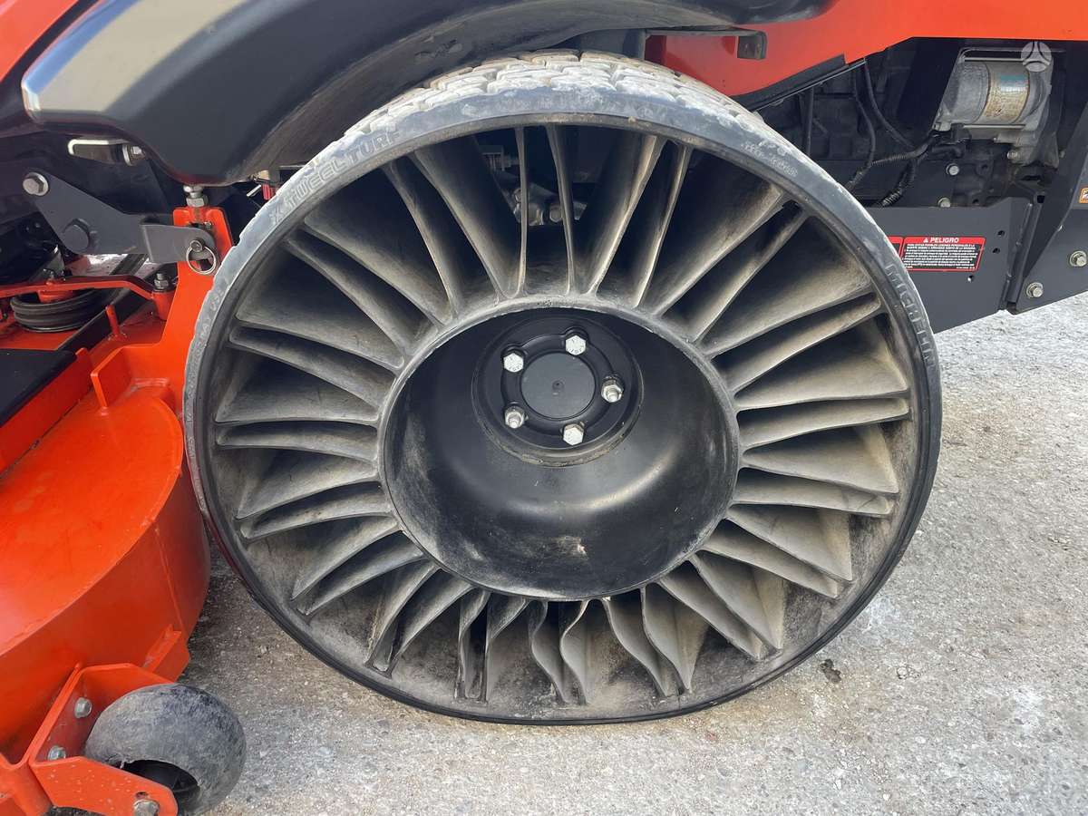 Kubota ZD1511, sodo traktoriai