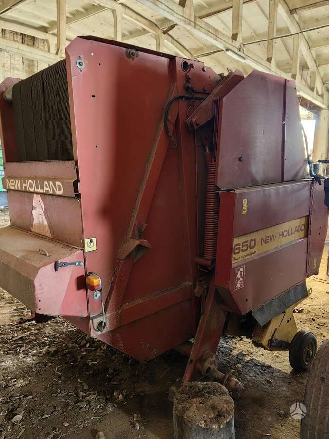New Holland 650_parduodamas dalimis!, balers