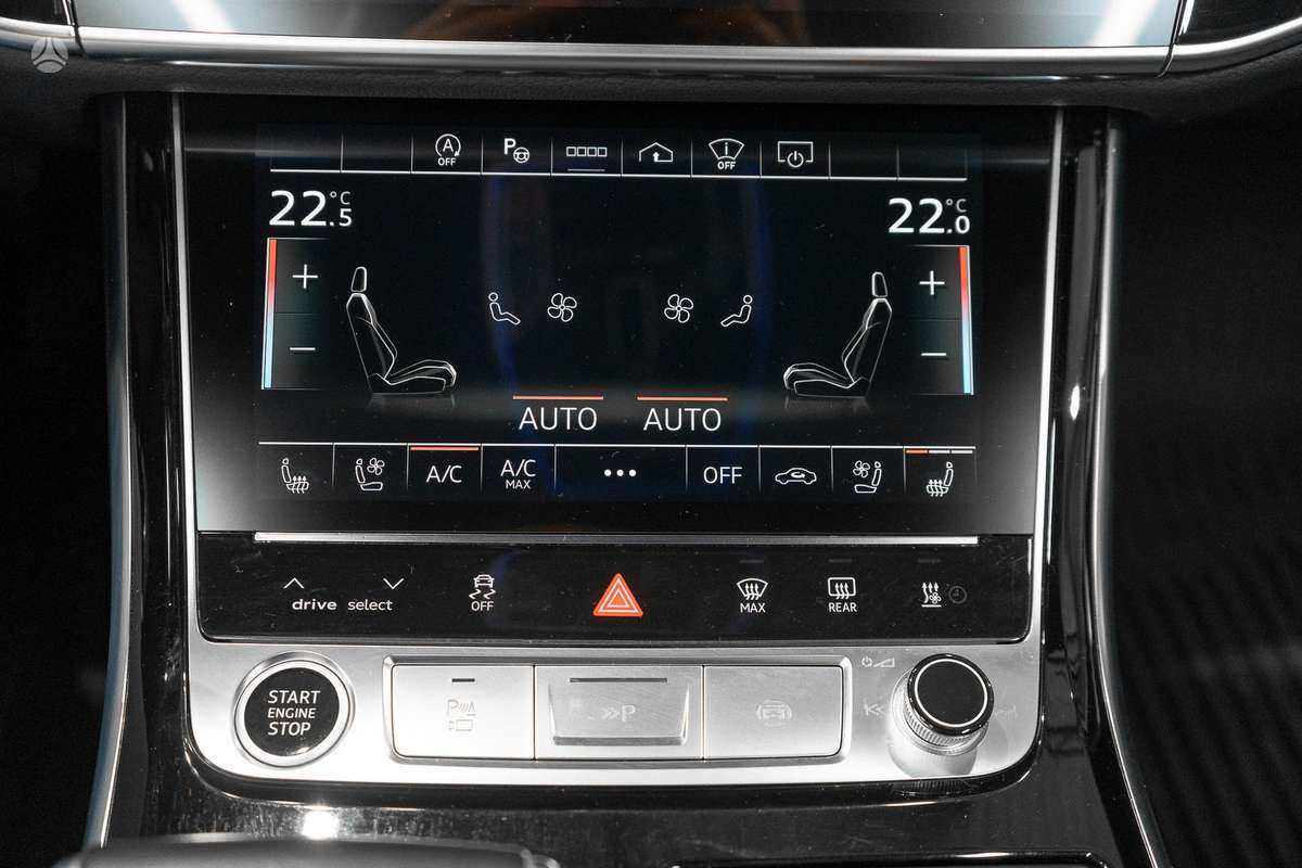 Audi A8, 3.0 l., Седан