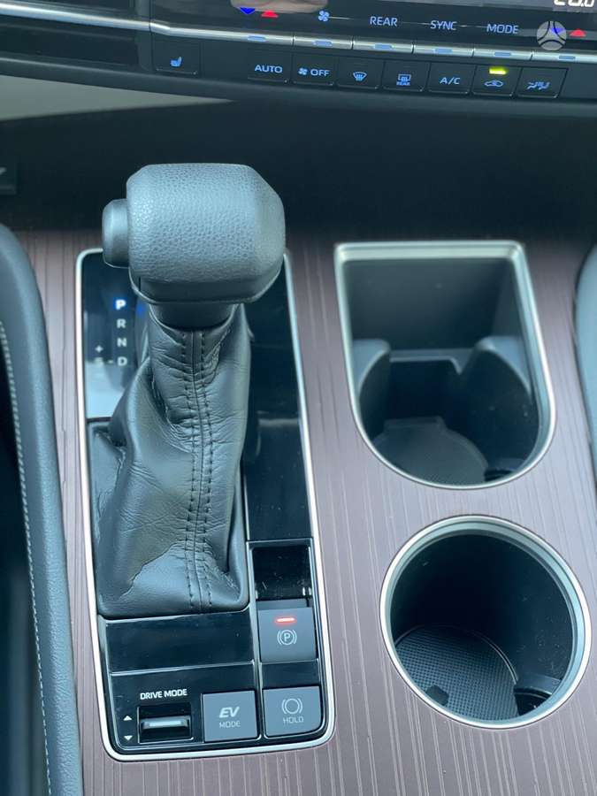 Toyota Sienna - 10