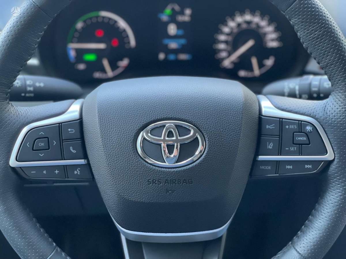 Toyota Sienna - 11