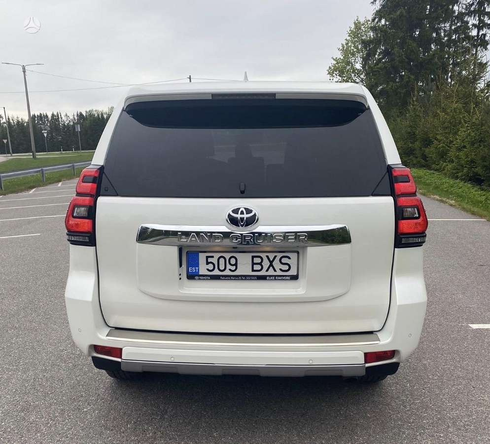 Toyota Land Cruiser - 4