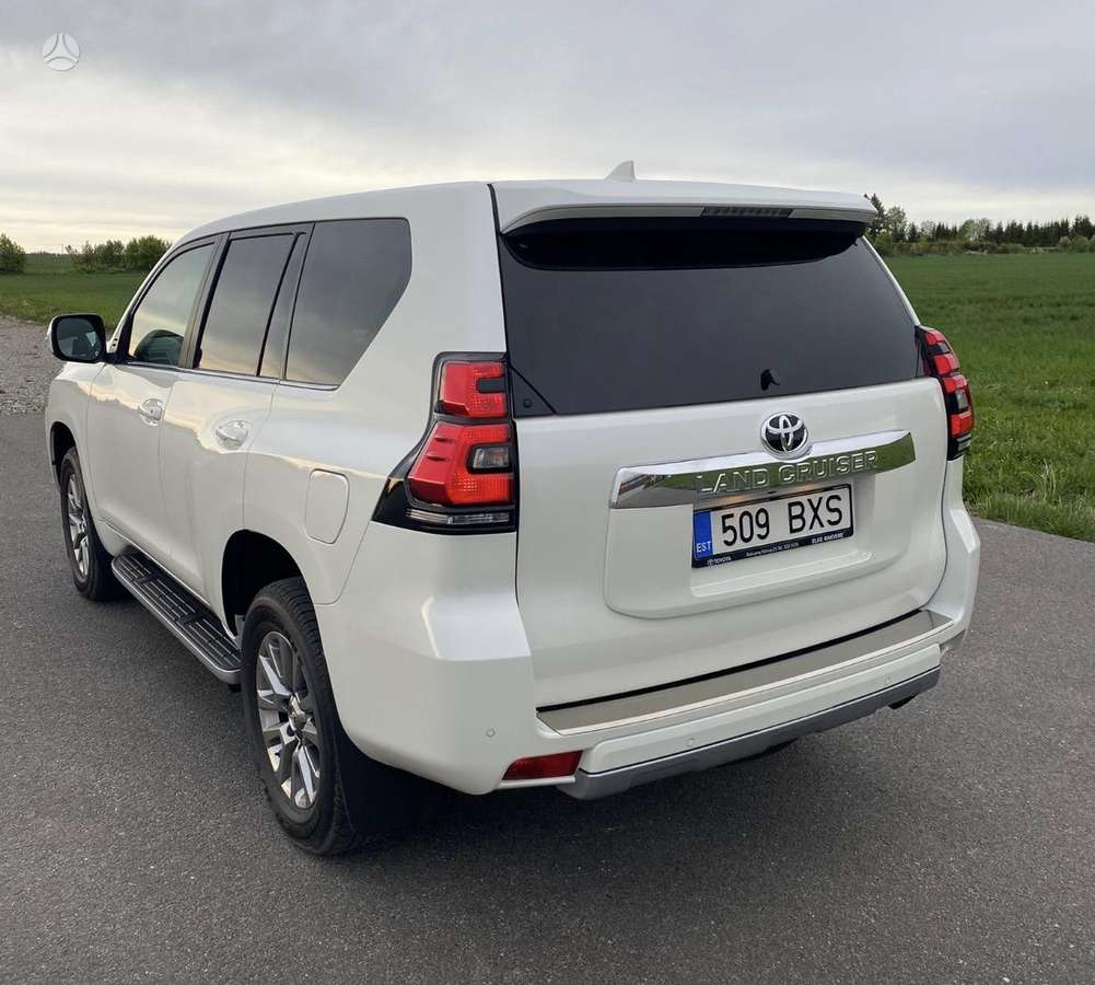Toyota Land Cruiser - 8
