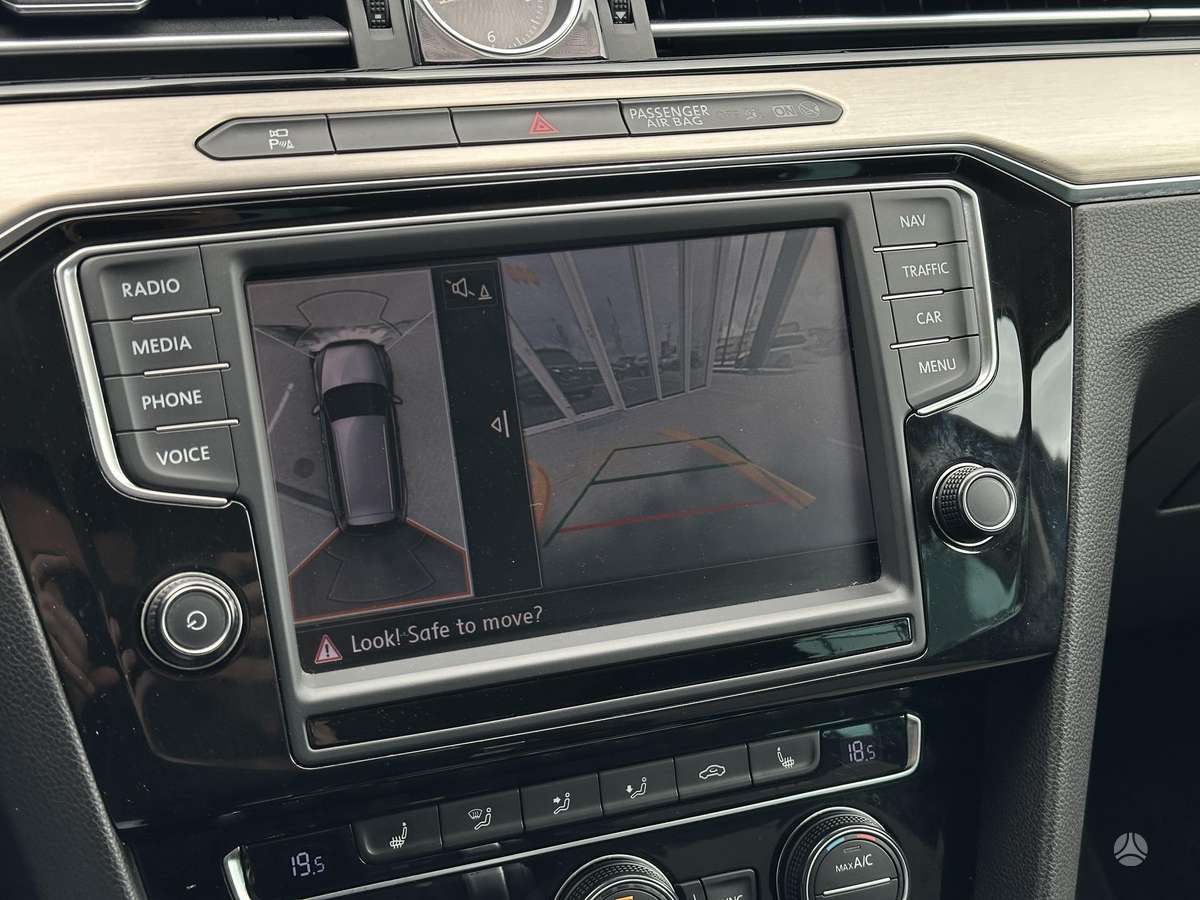 Volkswagen Passat, 2.0 l., Универсал
