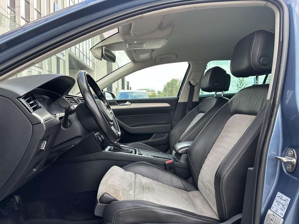 Volkswagen Passat - 8