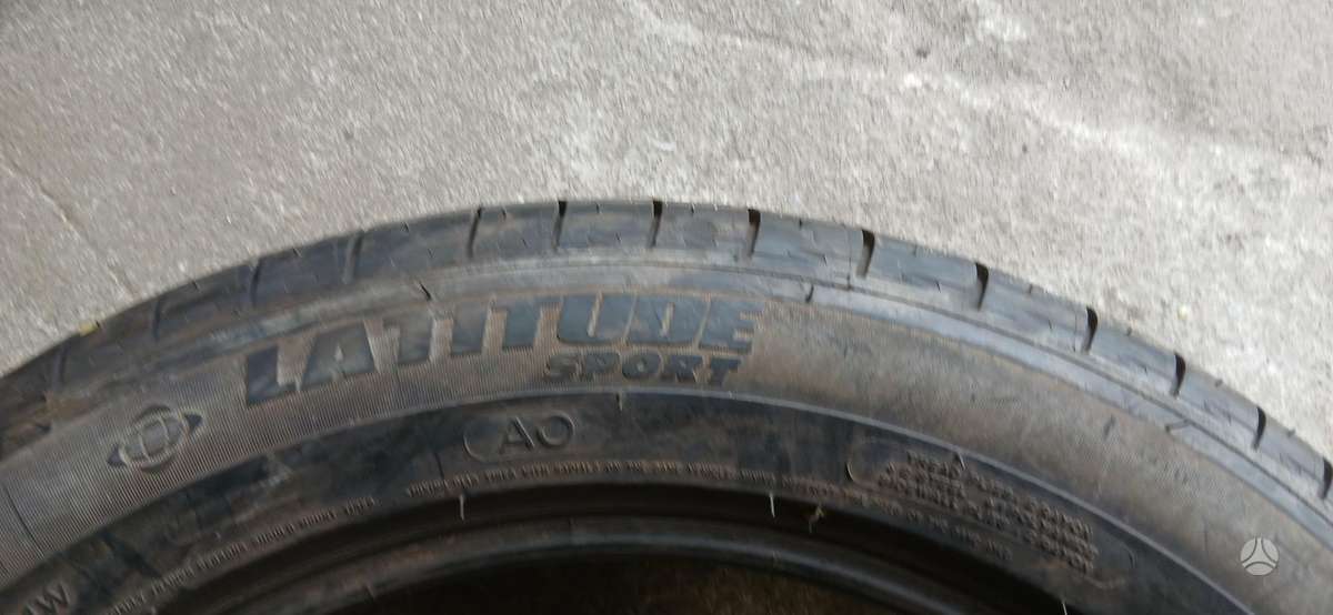 Michelin, summer 235/55 R19