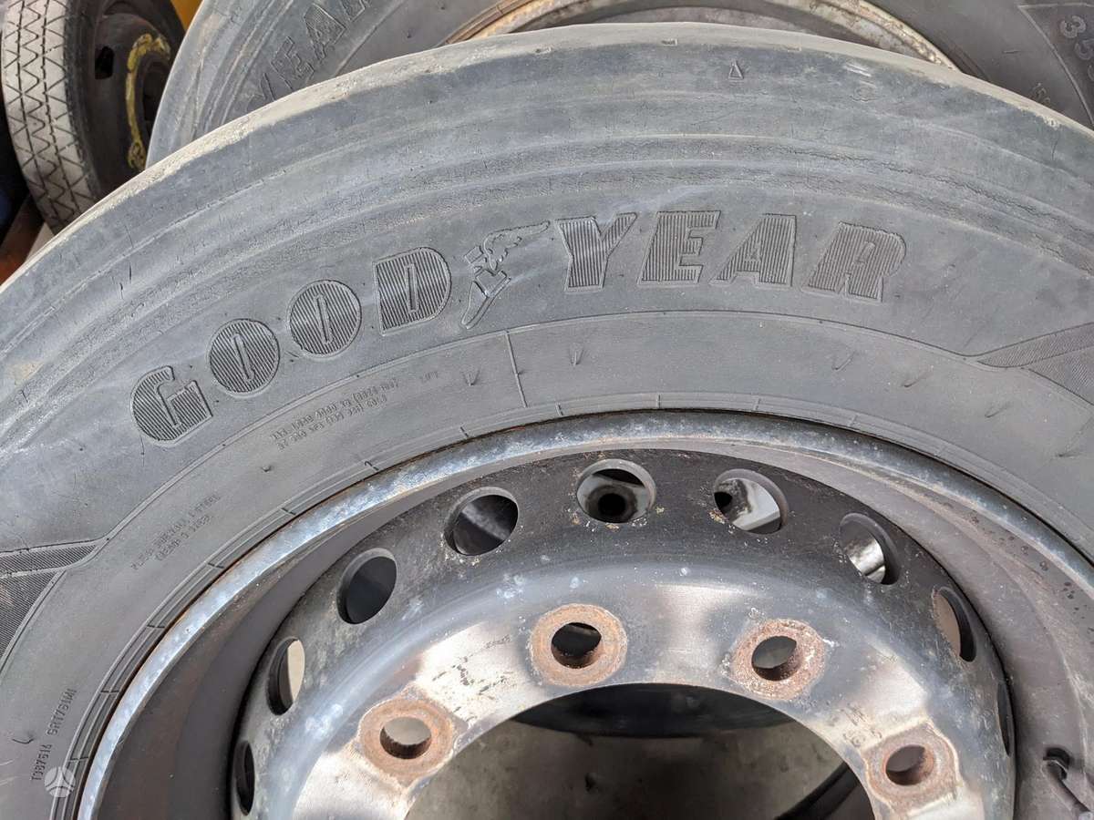 Goodyear, всесезонные 355/50 R22,5