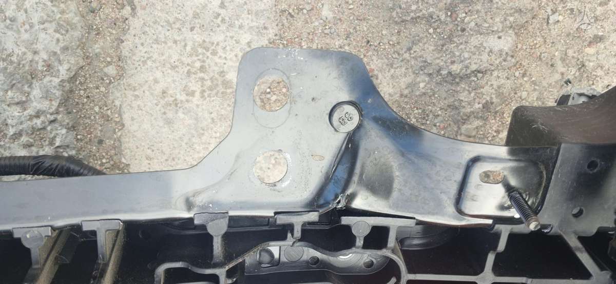 Kia Niro body parts