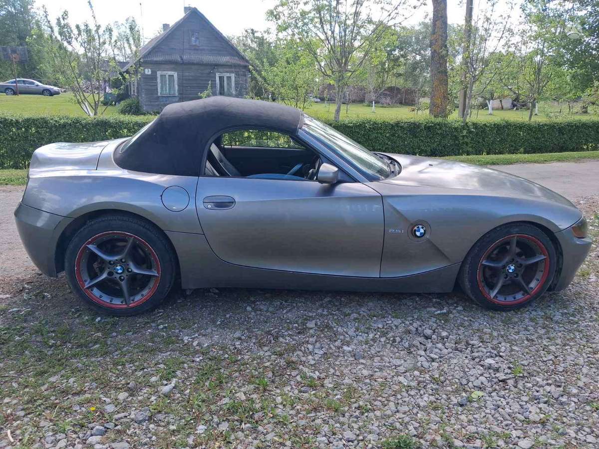 BMW Z4, 2.5 l., convertible
